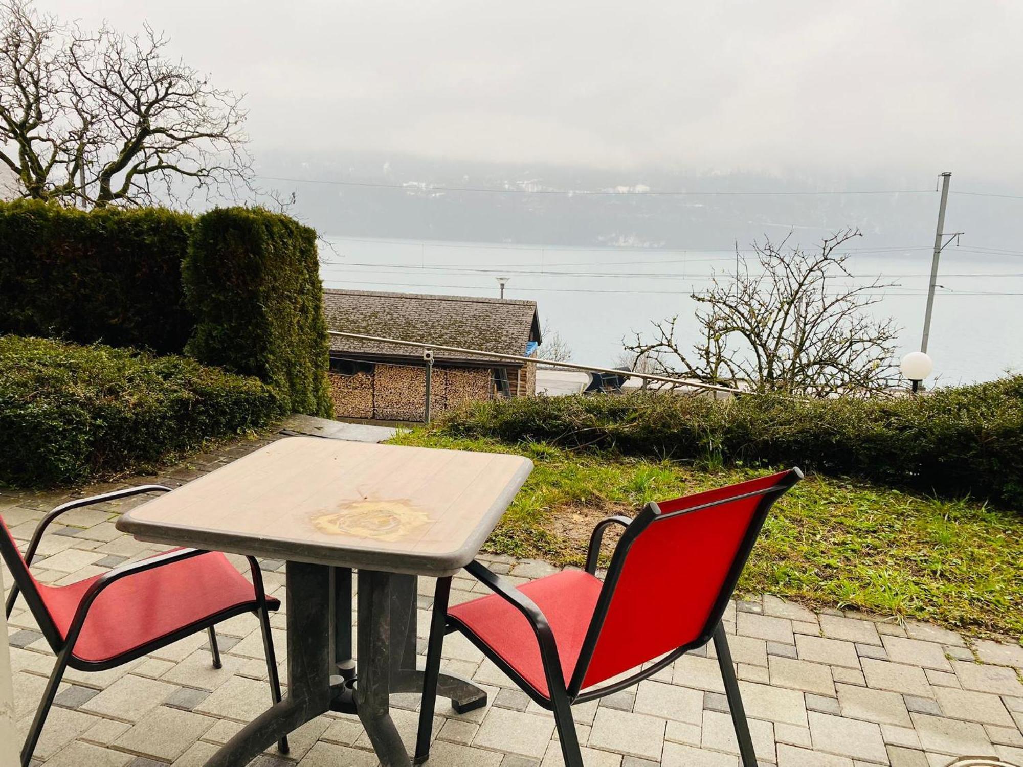 Lake Facing Studio Niederried bei Interlaken Exterior foto